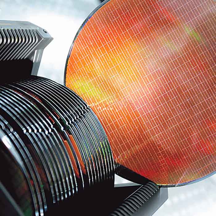 Cum rezolvă materialele avansate 3 provocări critice în proiectarea cuptorului semiconductor