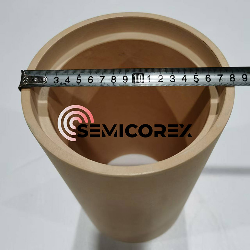 Tuburi de zirconiu topite